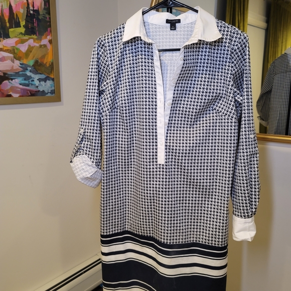 Ann Taylor Dresses & Skirts - Ann Taylor Navy And White Collared Shift Dress Size S